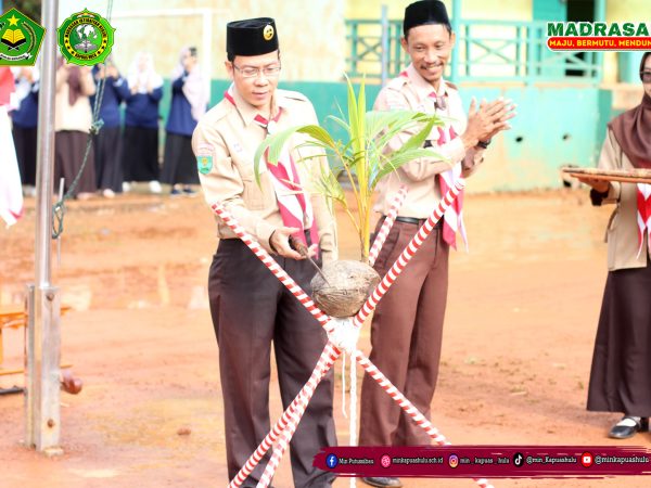 MIN Kapuas Hulu Peringati HUT Pramuka dengan Kegiatan Persari Dan juga memeriahkan HUT kemerdekaan RI dengan kegiatan Penuh Edukasi dan Keceriaan